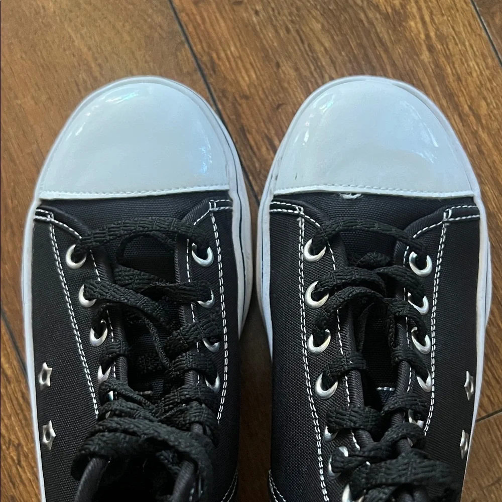 Justice high top shoe